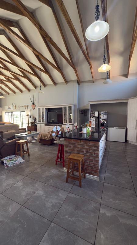 4 Bedroom Property for Sale in Noorsekloof Eastern Cape